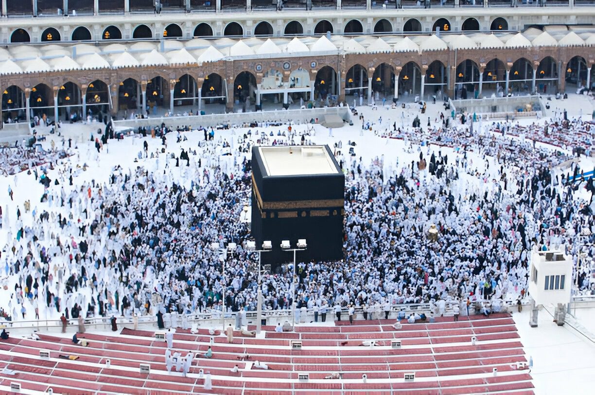 Toronto Umrah Packages – Begin Your Blessed Journey with FJ Travels & Tours